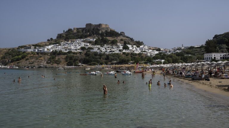 BILD: “Ο κίνδυνος πυραυλικών επιθέσεων σε τουριστικούς προορισμούς δεν μπορεί να αποκλειστεί”