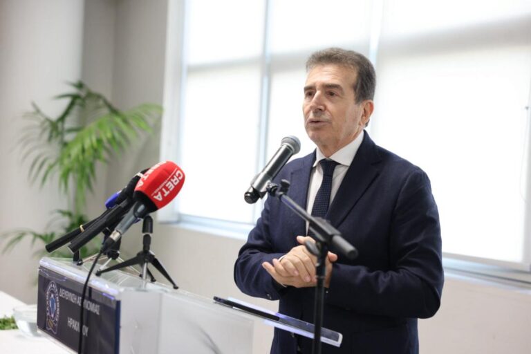 Χρυσοχοϊδης από Ηράκλειο: “Έρχονται δεκάδες νέοι αστυνομικοί” – Τί είπε για την εγκληματικότητα