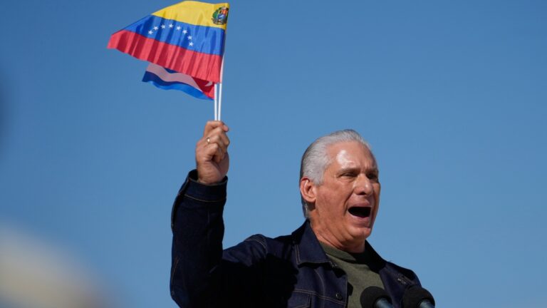 Αμετακίνητος ο Μιγκέλ Ντίας-Κανέλ: «Η Κούβα δεν υποκύπτει στους σχεδιασμούς των ΗΠΑ» – Πρόταση για διάλογο χωρίς όρους