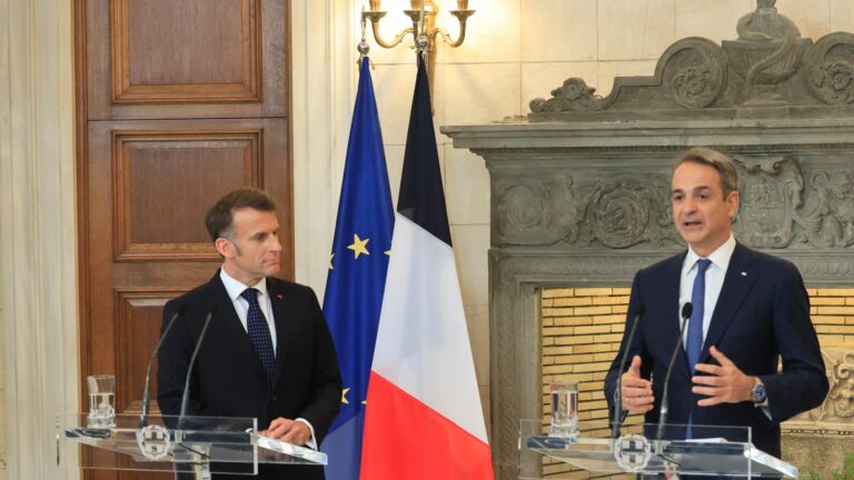 Μακρόν σε Μητσοτάκη: Yπάρχει ρήτρα αμοιβαίας συνδρομής για περιπτώσεις ένοπλης επίθεσης, θα επιβεβαιωθεί στην πράξη