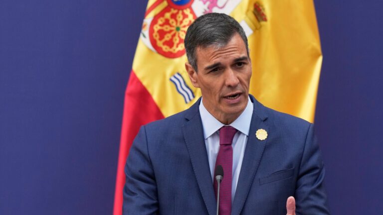 Σάντσεθ: Καλεί την Ευρώπη να γίνει ο «ηθικός ηγέτης του πλανήτη» – Ζητά ευρωστρατό και πιο ενεργό ρόλο σε κρίσιμες αποφάσεις