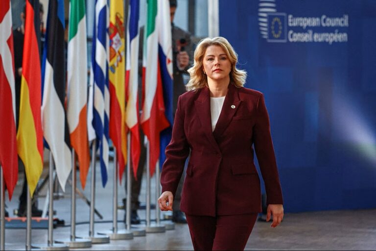 Παραιτήθηκε η Πρωθυπουργός της Λετονίας με αφορμή τη διαχείριση των περιστατικών με ουκρανικά drones – Η Ουκρανία θα στείλει ειδικούς