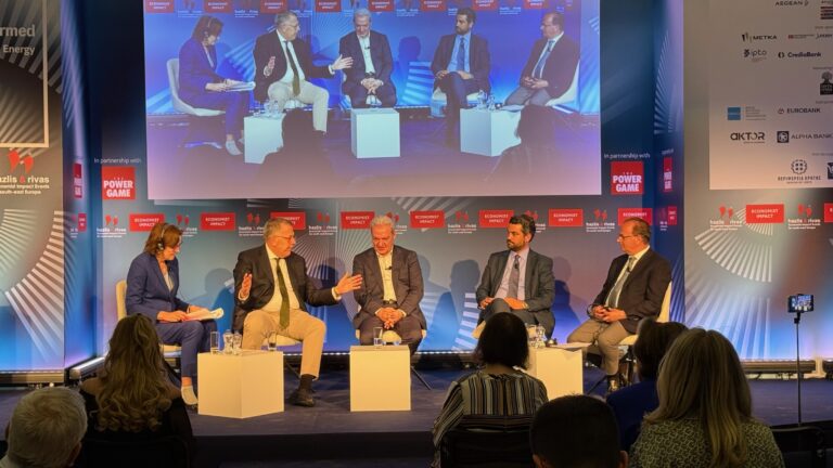 Άρθρο Π. Σημανδηράκη για το συνέδριο Economist: Τα τρία όρια που θέτει ο τόπος – «Ο καιρός να μιλήσουμε με ειλικρίνεια είναι τώρα»
