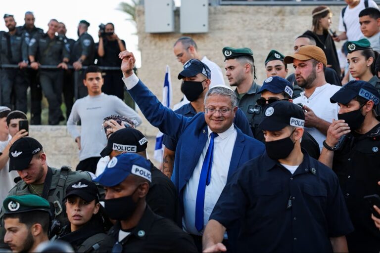 Μπεν Γκβιρ για θανατική ποινή: “Ως κάποιος που τους τα πήρε όλα, θέλω επίσης να πάρω από τους τρομοκράτες τη ζωή τους” – Απαγορεύτηκε η είσοδός του στη Γαλλία