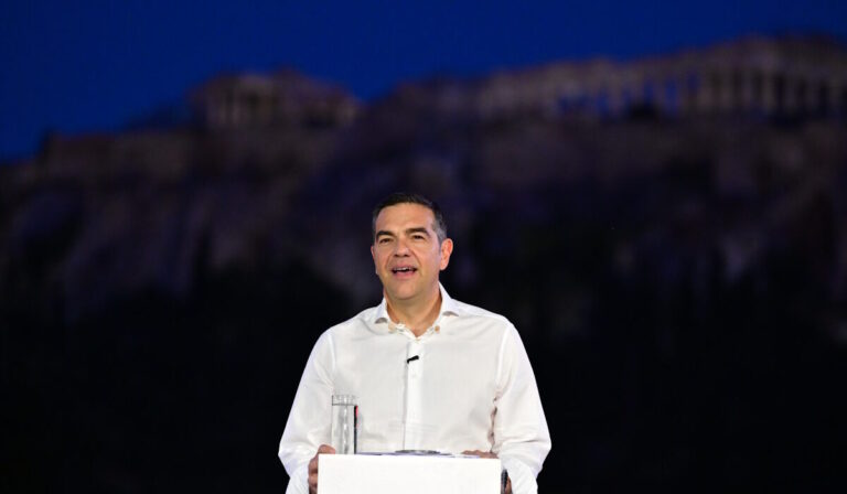Σπόντα για Καρυστιανού στην παρουσίαση κόμματος του Τσίπρα: «Να απελευθερώσουμε περιστέρια;»
