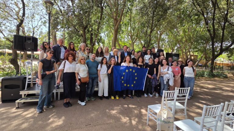 Το Europe Direct Κρήτης έφερε την Ευρώπη πιο κοντά στους πολίτες με δράσεις και μαθητικές παρουσιάσεις στο Ηράκλειο