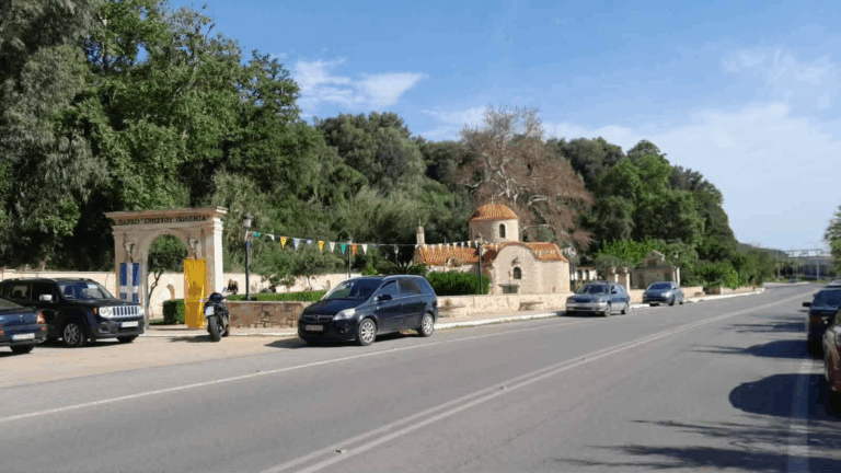 Πανηγυρική Θεία Λειτουργία στον Ιερό Ναό Αγίου Χριστοφόρου στο Πάρκο «Χρήστος Πολέντας»