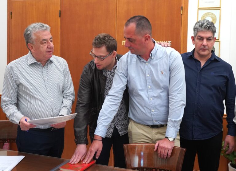 Ορκωμοσία τεσσάρων νέων υπαλλήλων στην Περιφέρεια Κρήτης