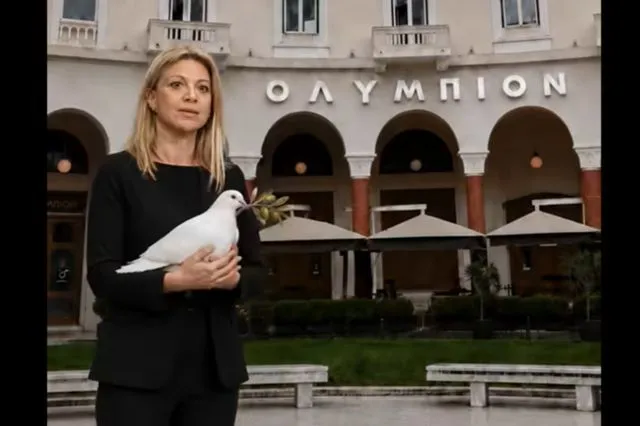 Η Μαρία Καρυστιανού δεν έχει έναν επικοινωνιολόγο Γκρίνμπεργκ πίσω της, όπως ο Μητσοτάκης