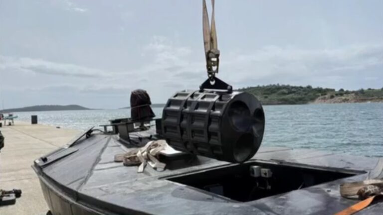 Drone στη Λευκάδα: Κλιμακούμενη δυσαρέσκεια στην Αθήνα, καθώς το Κίεβο εμπαίζει την Ελλάδα