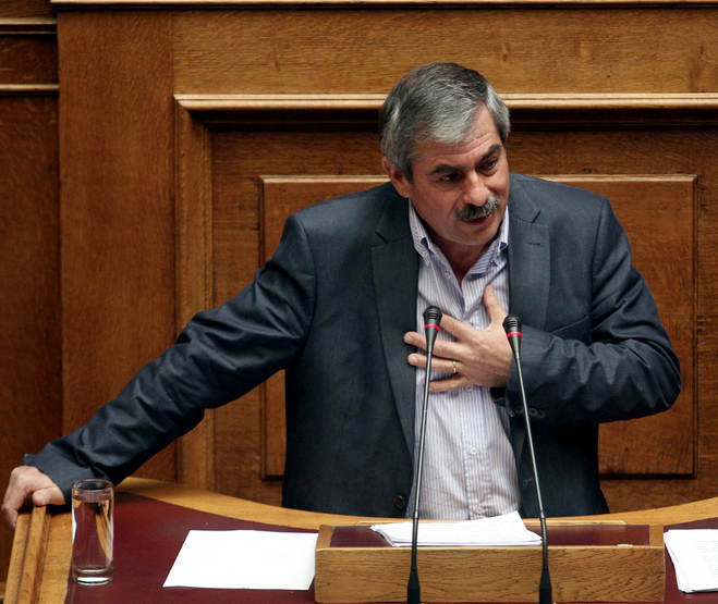 Θ. Πετράκος: “Πρέπει να κλείσουν τώρα όλες οι αμερικανικές βάσεις, συμπεριλαμβανομένης αυτής της Σούδας”