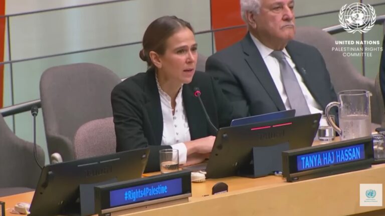 Αμερικανίδα εντατικολόγος στη Γάζα: “Κρατήσαμε τα χέρια παιδιών καθώς έπαιρναν την τελευταία τους πνοή, χωρίς κανέναν άλλον παρά μόνο έναν ξένο εκεί για να τα παρηγορήσει”