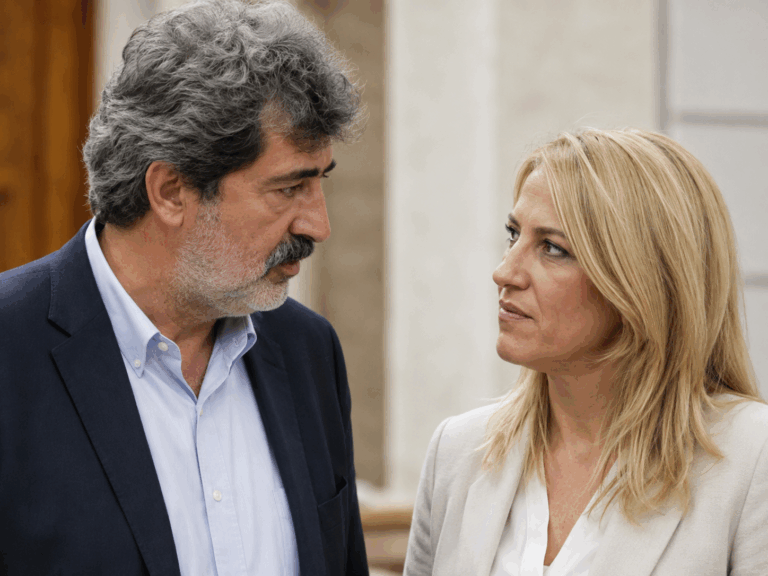 ΣΥΡΙΖΑ: Ο Πολάκης ζητά την οικειοθελή απόσυρση της υποψηφιότητας Δούρου γιατί… μόνο ο ίδιος μπορεί