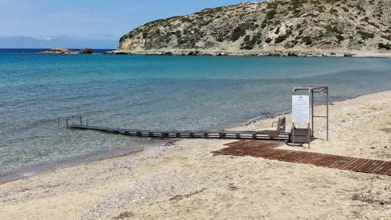 Γαύδος: Εκτός λειτουργίας η εγκατάσταση πρόσβασης ΑμεΑ των 70.000 ευρώ λίγες μόλις ημέρες μετά την τοποθέτησή της