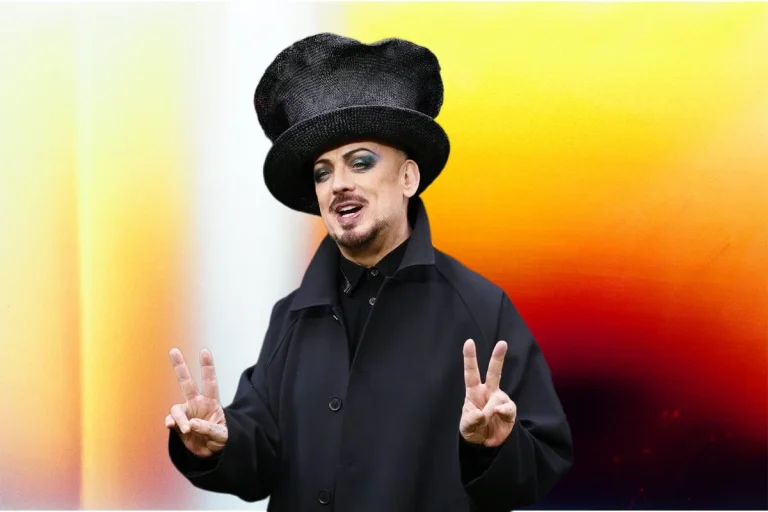 Boy George: Σφοδρές αντιδράσεις για το νέο φιλοϊσραηλινό τραγούδι του – «Εσύ λες γενοκτονία / Εγώ λέω πόλεμος»