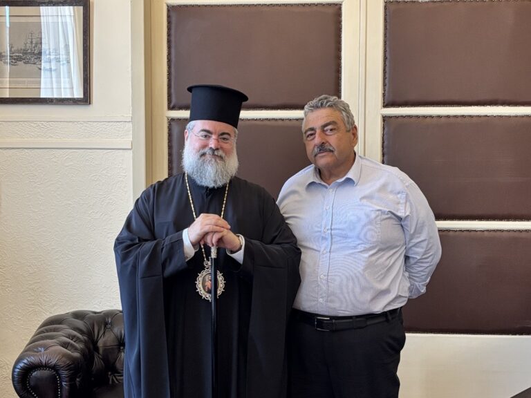 Συνάντηση Καλογερή – Μητροπολίτη Τίτου: Η Περιφέρεια στηρίζει το έργο της Μητρόπολης Κυδωνίας και Αποκορώνου
