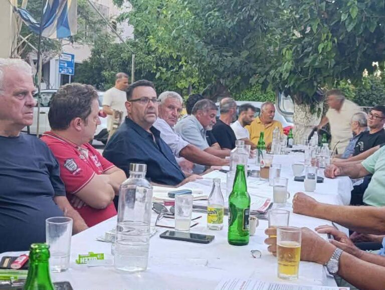 ΚΟ Χανίων του ΚΚΕ: Συζήτηση με μικρούς επαγγελματίες για τα προβλήματα και την πρόταση διεξόδου