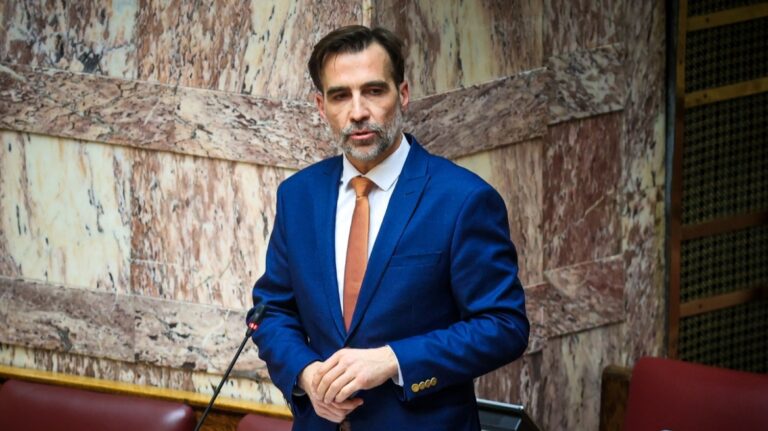 Από την Πλεύση Ελευθερίας στον Κασσελάκη και τώρα στον Ανδρουλάκη ο Χουρδάκης
