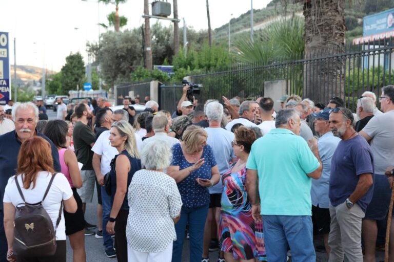 Νέα κινητοποίηση σήμερα στους Αθανάτους για την δομή μεταναστών στις πρώην αποθήκες