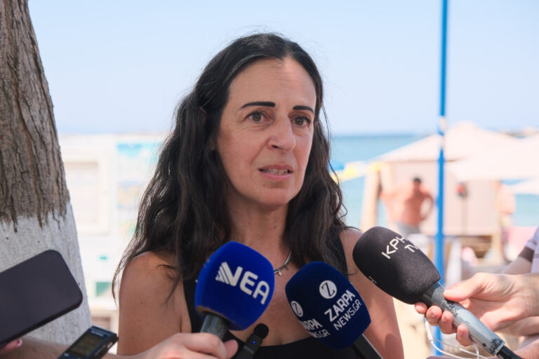 ΔΕΥΑΧ: «Μηδενικό μικροβιακό φορτίο στην άμμο της Νέας Χώρας» — Τα αποτελέσματα των δειγματοληψιών, η σύγκριση με τα διεθνή πρότυπα και η συνδρομή του Πολυτεχνείου Κρήτης