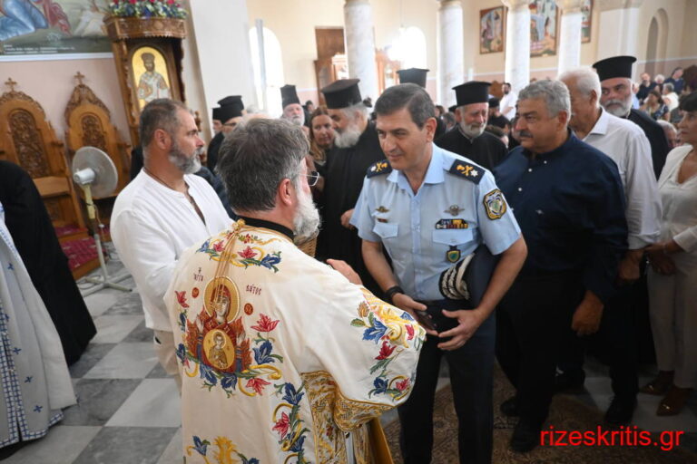 Πλήθος κόσμου στα ονομαστήρια του Μητροπολίτη Κυδωνίας και Αποκορώνου κ. Τίτου