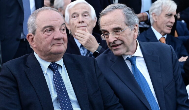 Σενάριο να στηρίξει ανοικτά ο Καραμανλής το κόμμα Σαμαρά