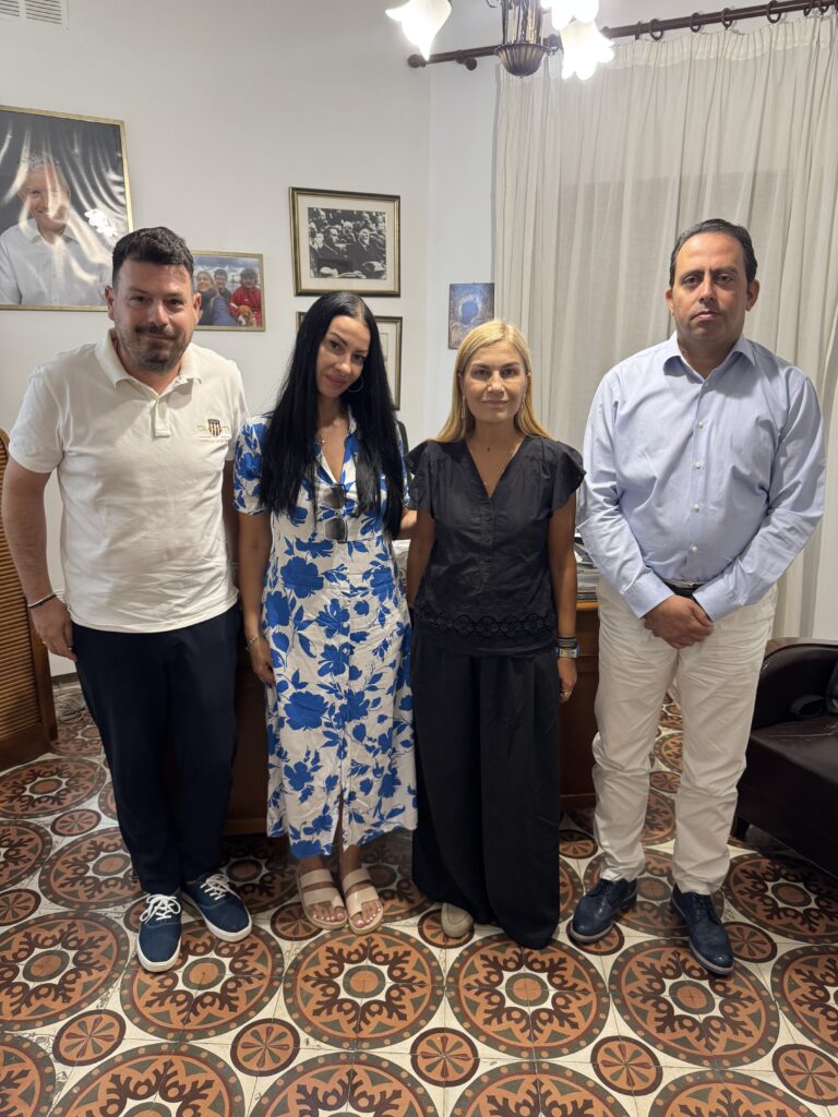 Συνάντηση Σέβης Βολουδάκη με το Διοικητικό Συμβούλιο της ΕΣΠΕΕΧ στα Χανιά