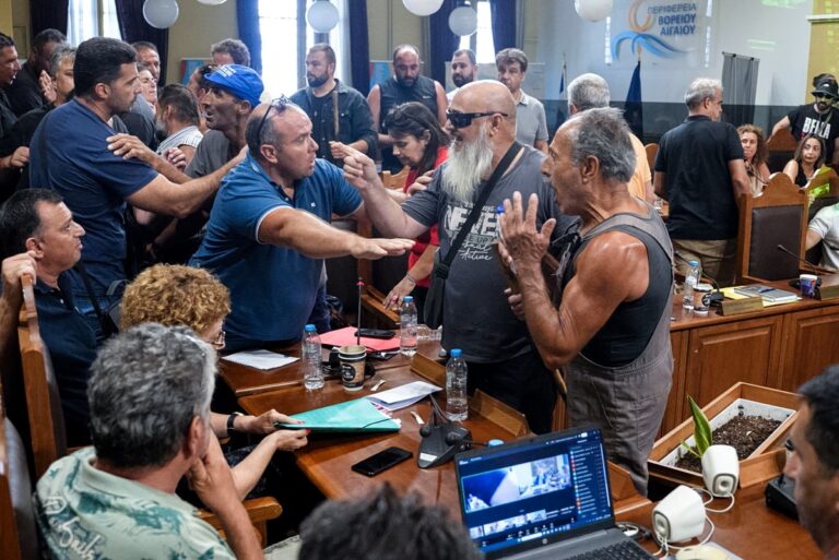 Με τον στρατό… θα λύσει το πρόβλημα της διαχείρισης του αφθώθη πυρετού από τη μεταφορά μέχρι την ταφή των ζώων