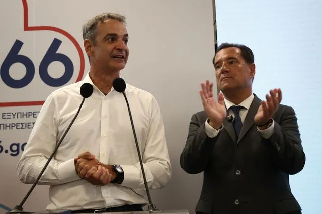 Ανθηρή η οικονομία αλλά μίζεροι οι πολίτες, το αφήγημα του Μαξίμου