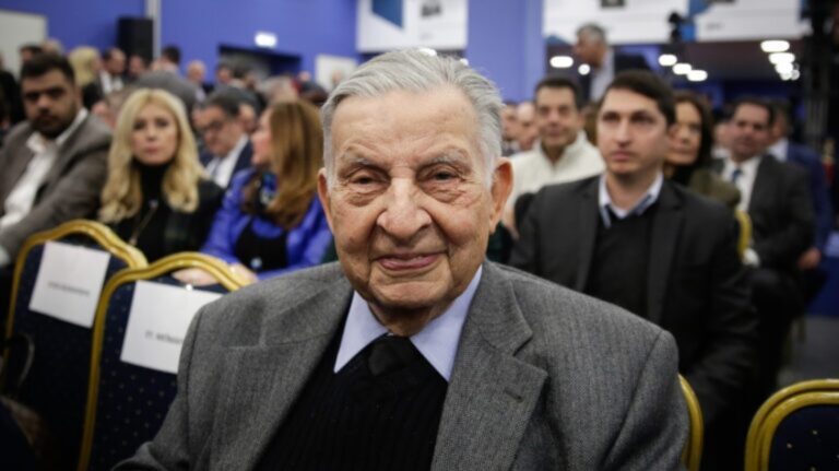 Θρήνος στην Νέα Δημοκρατία: Πέθανε στα 93 του ο Γιάννης Βαρβιτσιώτης, ιστορικό στέλεχος της παράταξης