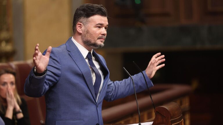 Γκαμπριέλ Ρουφιάν στην ισπανική Βουλή: Κατηγορώ το Μαρόκο ότι έστειλε 80.000 ανθρώπους σε συνεργασία με ΗΠΑ, Ισραήλ και δεξιά – ακροδεξιά στην Ισπανία
