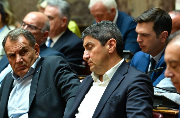 Βουλή: Η πλειοψηφία «καθάρισε» λίγο πριν τις εκλογές και για το «πτυχίο» Λαζαρίδη και το πόθεν έσχες Αυγενάκη
